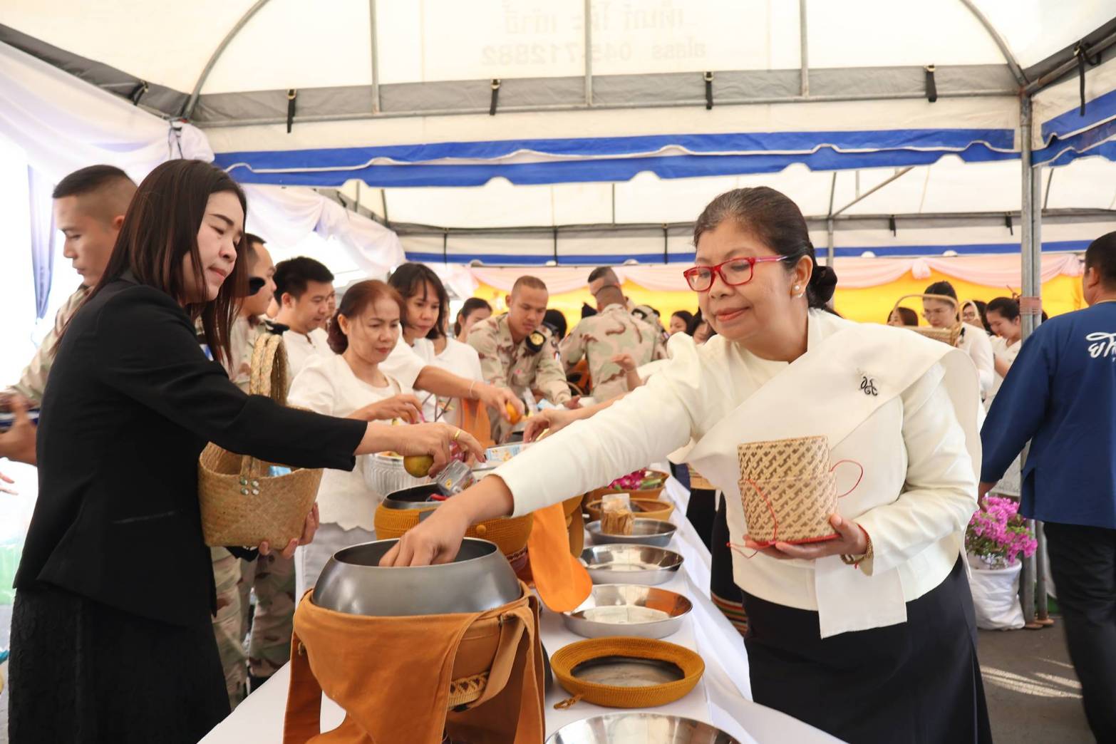 title - ส.ป.ก.ยโสธร ร่วมพิธีทำบุญตักบาตร  ณ ศาลากลางจังหวัดยโสธร เนื่องในโอกาสวันขึ้นปีใหม่ 2569 และกิจกรรมโครงการผู้ว่าฯ พาเติมบุญ หนุนนำวิถีพุทธ